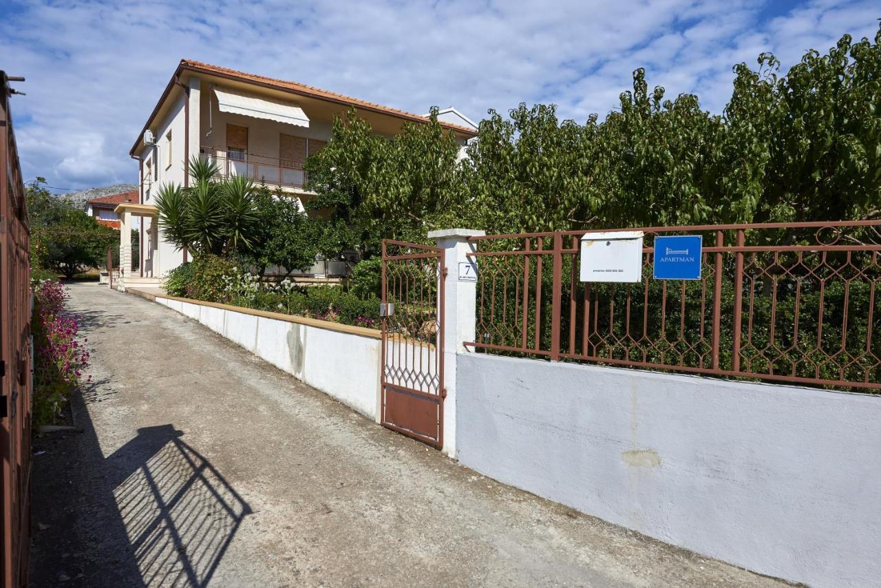 Triple Room Trogir 13102B ภายนอก รูปภาพ